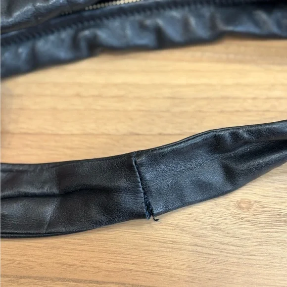 Marc Jacobs Soft Black Leather Padlock Hobo Bag - Picture 8 of 12